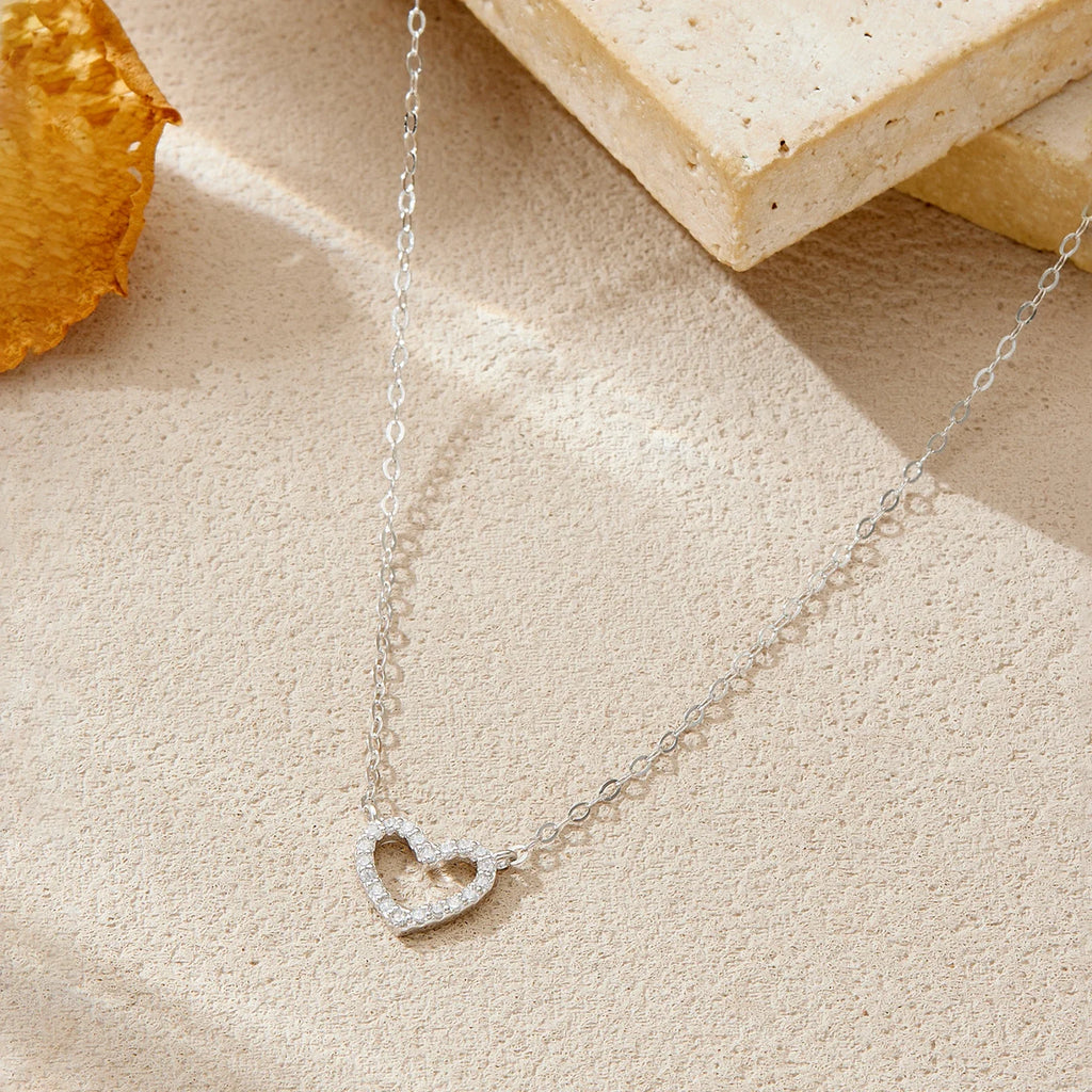 MORVELLA NECKLACE